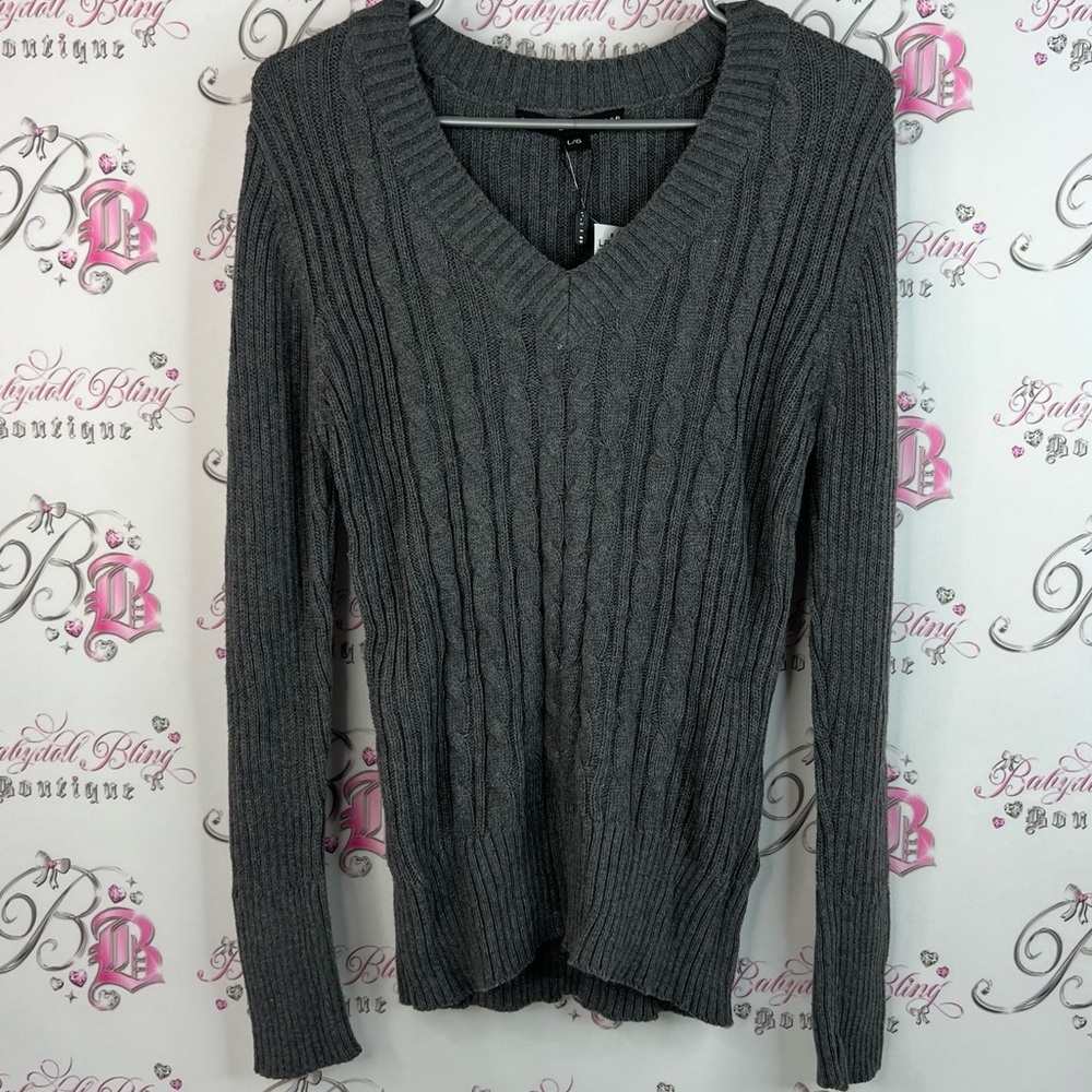 Studio 59 knitwear sweater knitted charcoal Gray Cable Knit Sweater Vneck
